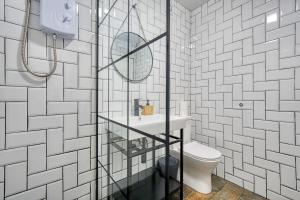 New Slick Finnieston Pad w Free Parking