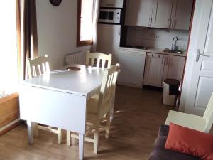 Appartement cosy à Super-Besse pour 6 personnes avec parking - FR-1-814-174