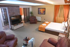 Hotel Rothmans-Breakfast - Free parking - Lobby