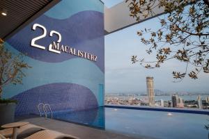 22 Macalisterz Leisure Suites George Town