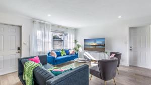 Pool Hot Tub Putting Green near Deerfield Beach Oasis on Fourth by AvantStay