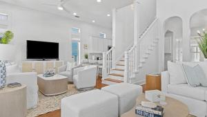 3 Ensuite Bedrooms Porches BBQ Near Inlet Beach 30A Ciel Bleu by Avantstay