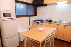 柚子星ホーム Spacious private house for rent, good access to Kansai Airport, quiet location, free wifi