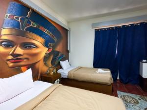 Royal Pyramids View hotel