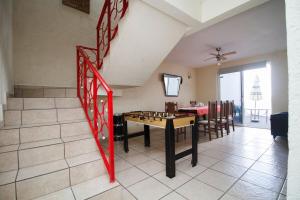 Bonita casa a pie de los arcos con restaurantes