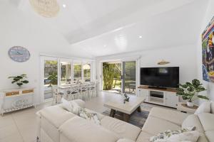 Spacious 4-Bed Home Near Avalon Beach
