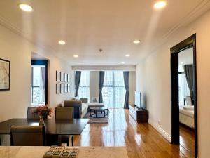 Hanoi City View - Premium Apartment in Hoang Thanh Tower