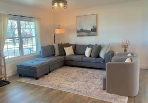 Hearth & Heartland Farmhouse on 3 private acres