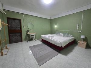 Rat Min in Town Hostel