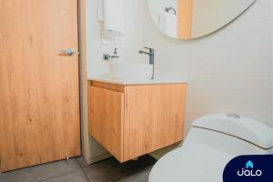 High Park 94 by Jalo