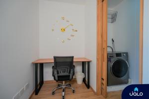 High Park 94 by Jalo