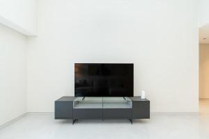 PVH - Refined 1BR in Marina - Cayan Tower