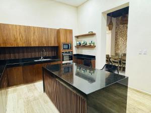 Casa Injertada a espaldas de Paseo de Montejo