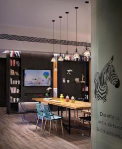 푸저우 / 복주 Sofitel Fuzhou Pop Hotel 호텔 로비