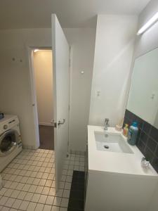 Charming 1B1b Apt 1 CarParking in central TF2508