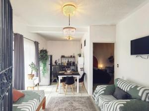 Casa completa en Jalatlaco con cocina equipada y parking de 1 a 7 huespedes