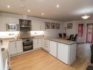 Apartment 1, 19 Cleveland Terrace