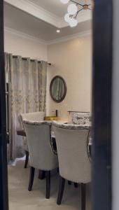 Beauty Blender Homes - The Executive House