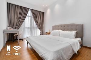 Elegant 2BR Residence at MET 1