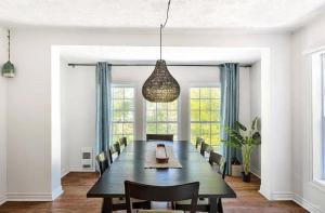 Lake Access - Private Spa - Pool table - Rustique