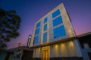 Hotel DCapitol - Delhi Airport