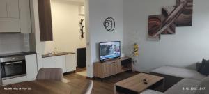 Sunshine III Apartment