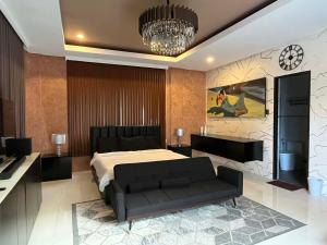 Highland Villas Royale Corp