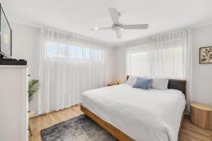 Family Home Near Cafes and Surf Beaches