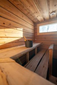 Iisland Usva, seaside house with sauna and jacuzzi