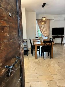 Pantheon, Campo de fiori mini garden