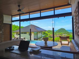 Villa #4, The Habitat, Kuta Lombok - Gym Membership Included