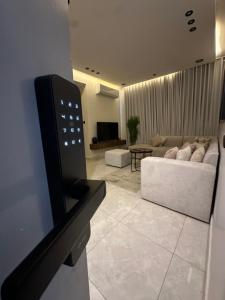 شقة من غرفة نوم وصالة فاخره حي الفلاح