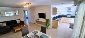 Au grand calme, centre ville et la mer à pied