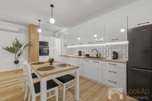 Pogonowskiego Deluxe by LookAp