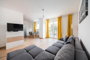 Bemowo Lotnisko Snug Apartment by BookingHost