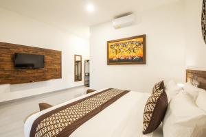 6 Bedrooms Private Pool Villa Seminyak