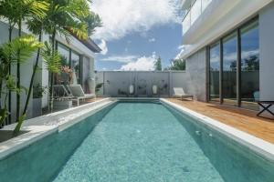 Teak 5 BR Pool Villa Bang Tao Airport Shuttle