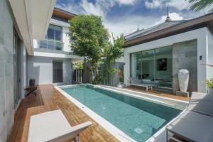 Teak 41BR Pool Villa Bang Tao Airport Shuttle