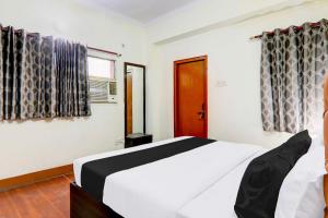 Super Collection O Alambagh Formerly BM Palace