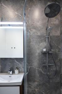 Urban Chic Studio I New & Modern I Design Bed