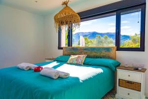 Mediterranean Luxe Villa • 8PAX • Pool • BBQ •Cozy