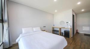 Aroomi Hotel Hyupjae