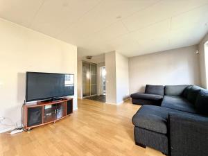 Business Groups Villa - 4 Bedrooms - 7 Beds - Near Volvo