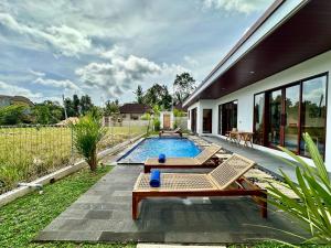 Griantika Villa Sriwedari 2 - Brand new villa with ricefield view