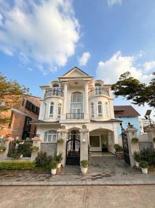 Dream House - Golf Valley Đà Lạt