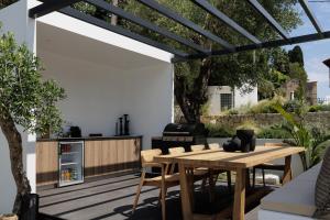 Luxurious Villa Trinity