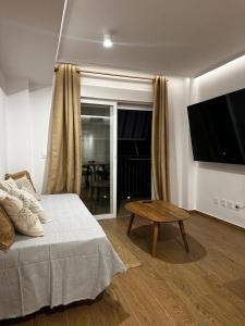 Primera línea, playa, piscina y amanecer