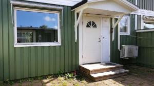 Workers Villa - 5BR - 2 Bath - Near City