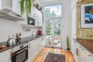 House close to beach & nature best neighbourhood