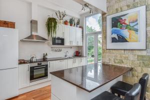 House close to beach & nature best neighbourhood